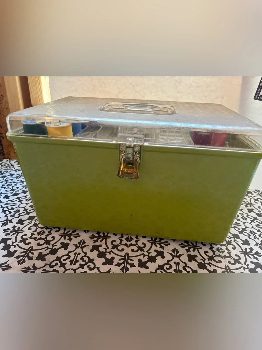Green Vintage-Style Metal Storage Box with Clear Lid